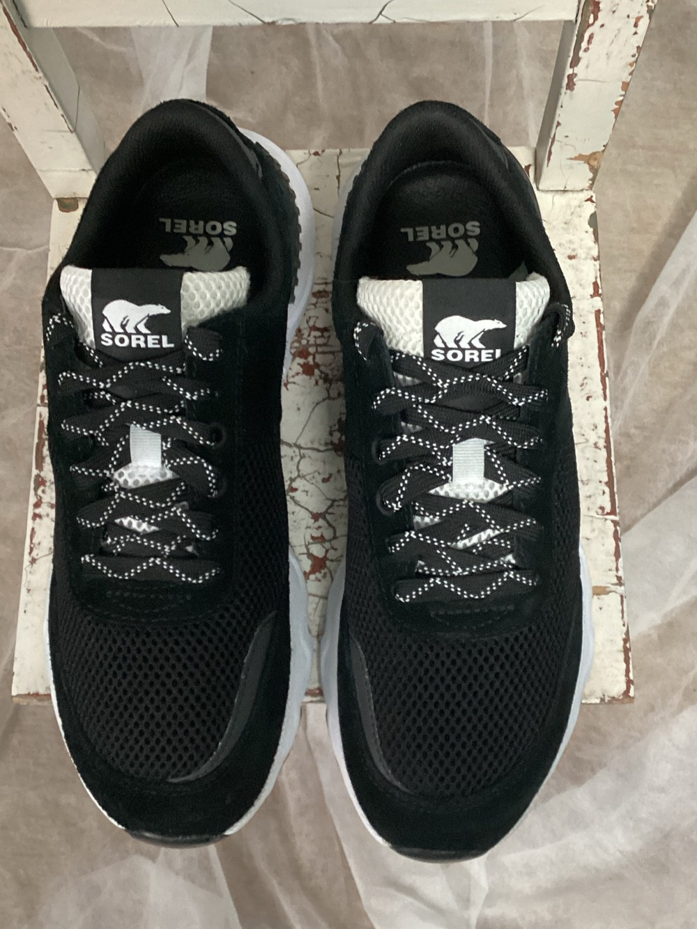 Sorel Women’s Black and White Mesh Lace-Up Sneakers NL3516-010 Size 9 Unisex